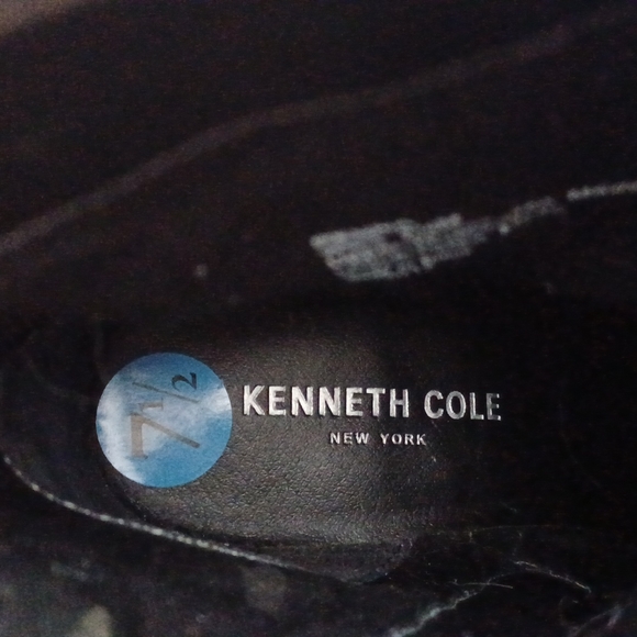 Kenneth Cole Velvet Booties Size 7 1/2 - Picture 4 of 11